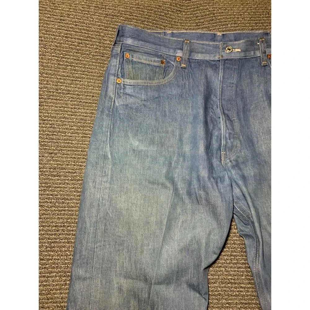 Levi Strauss 501 Men's Light Wash Button Fly Jeans W40x34